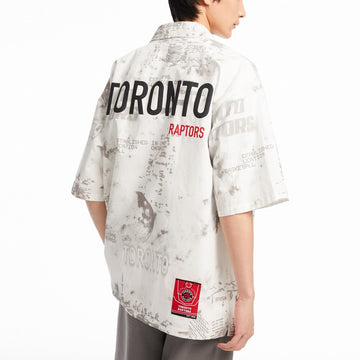 【NBA聯名系列】暴龍隊滿版印花寬鬆短袖襯衫